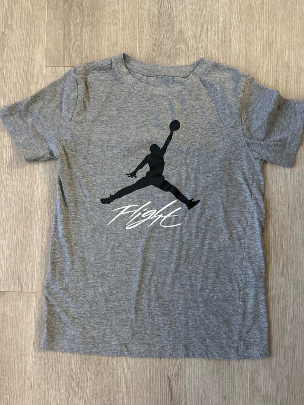 Nike Jordan Boys Gray Jumpman Flight Graphic T-Shirt Size 10-12